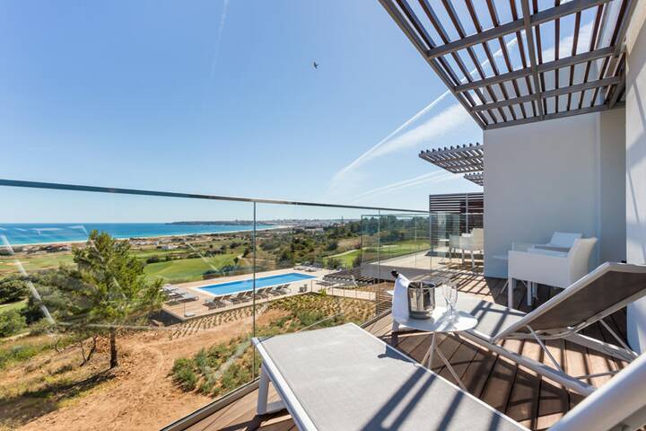 Palmares Beach House Hotel