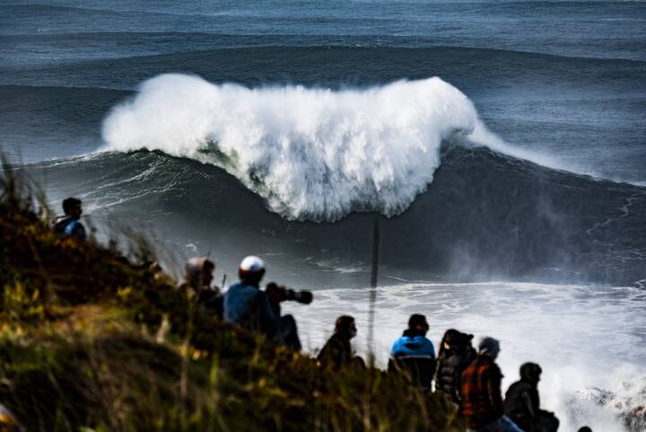 Nazare Riesenwellen