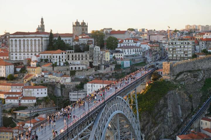 Porto Brücke Fußgänger