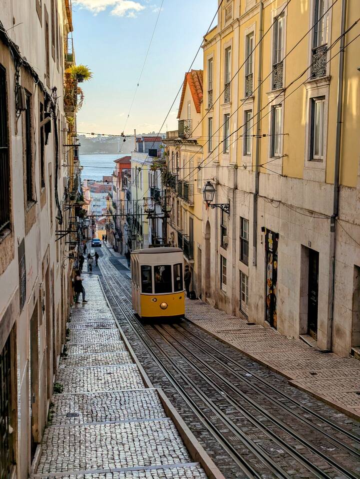 Bairro Alto Elevador Bica