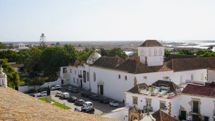 Faro Cidade Velha