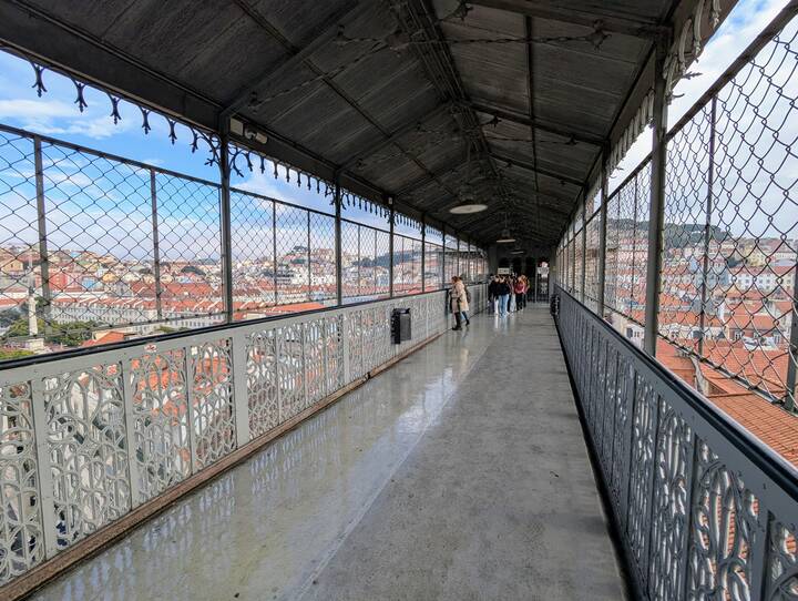 Elevador de Santa Justa Oberer Eingang