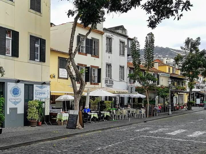 Funchal Restaurants Bars Cafés