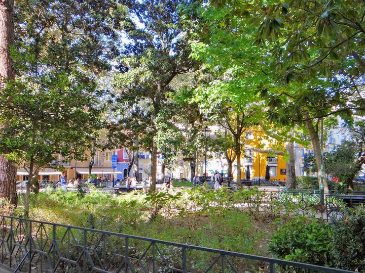 Praça das Flores Lissabon